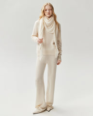 100% Cashmere Relaxed Turtleneck Sweater