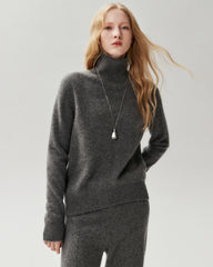 100% Cashmere Relaxed Turtleneck Sweater