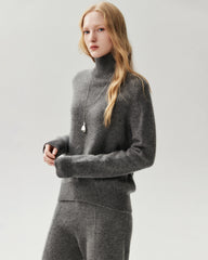 100% Cashmere Relaxed Turtleneck Sweater