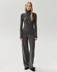 100% Cashmere Ribbed Turtleneck Sweater