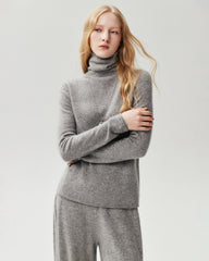 100% Cashmere Rolled-Edge Relaxed Turtleneck Sweater