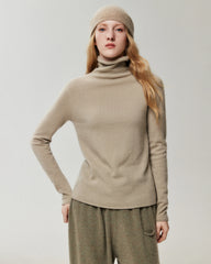 100% Cashmere Rolled-Edge Relaxed Turtleneck Sweater