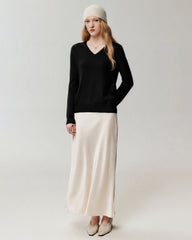 100% Cashmere V-Neck Sweater