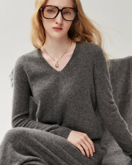 100% Cashmere V-Neck Sweater