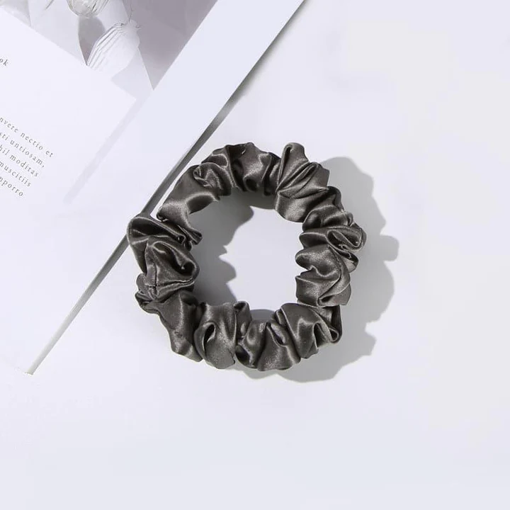 22 Momme 2.5 CM Midi Light Silk Hair Loop Scrunchy Dark Grey