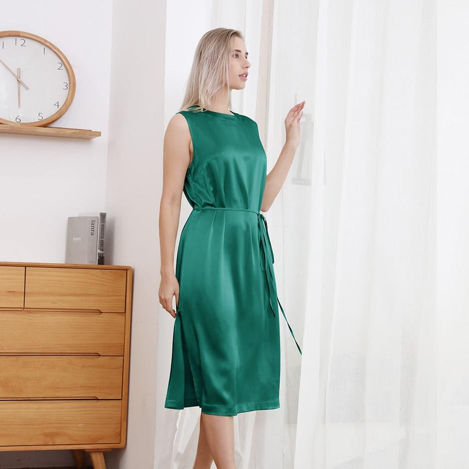22 Momme Crew Neck Silk Midi Dress Green