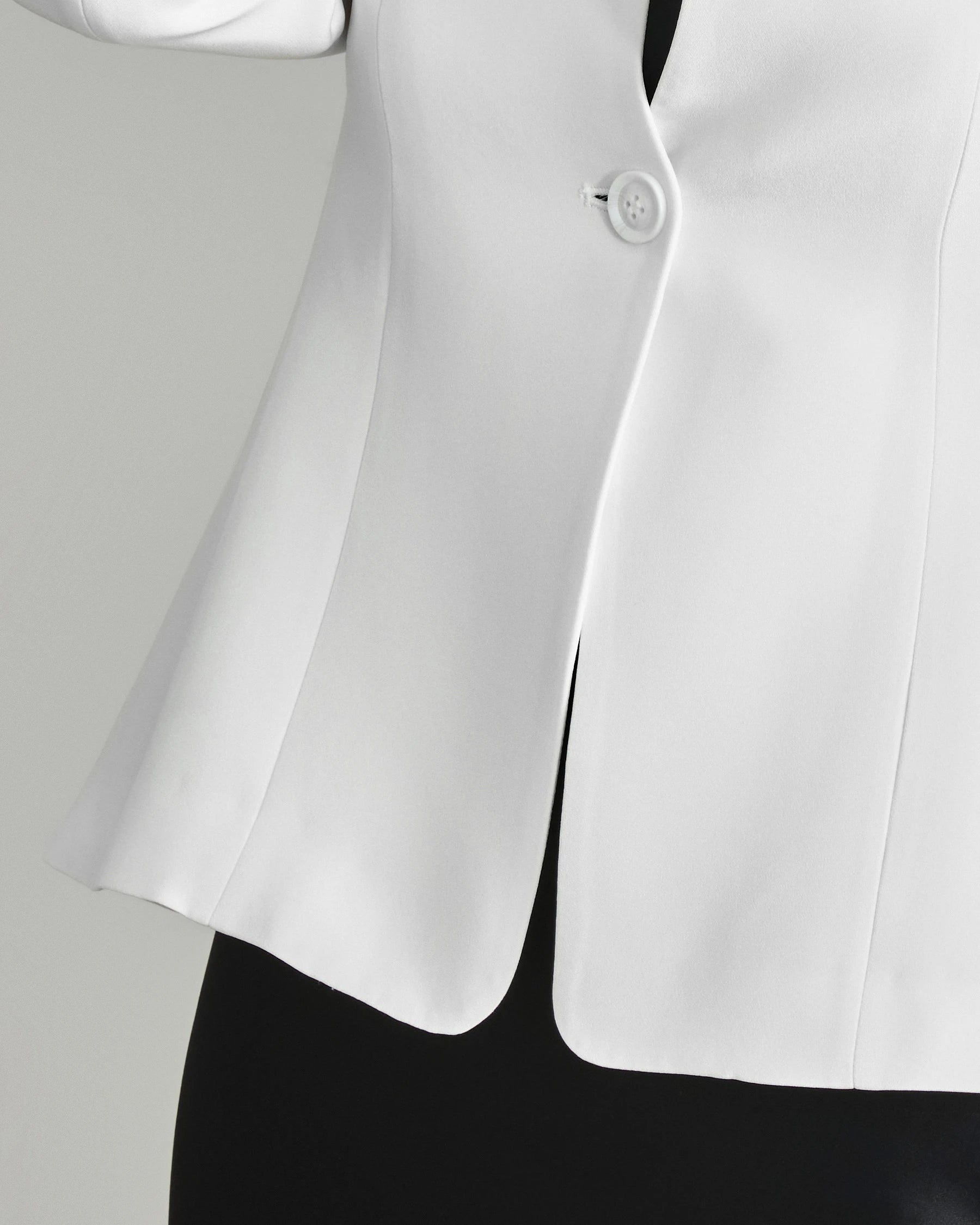 40 Momme Collarless Silk Blazer White