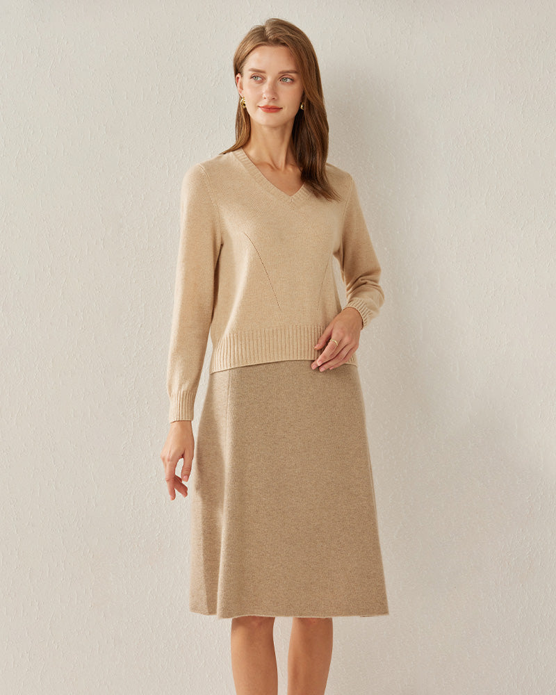 Basic V-Neck Relaxed Fit Cashmere Sweater Beige
