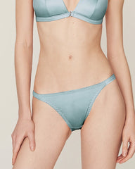 Silk Front Closure Wireless Bra and Panty Set