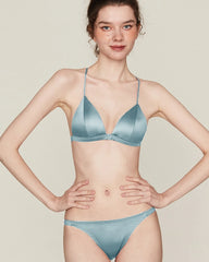 Silk Front Closure Wireless Bra and Panty Set