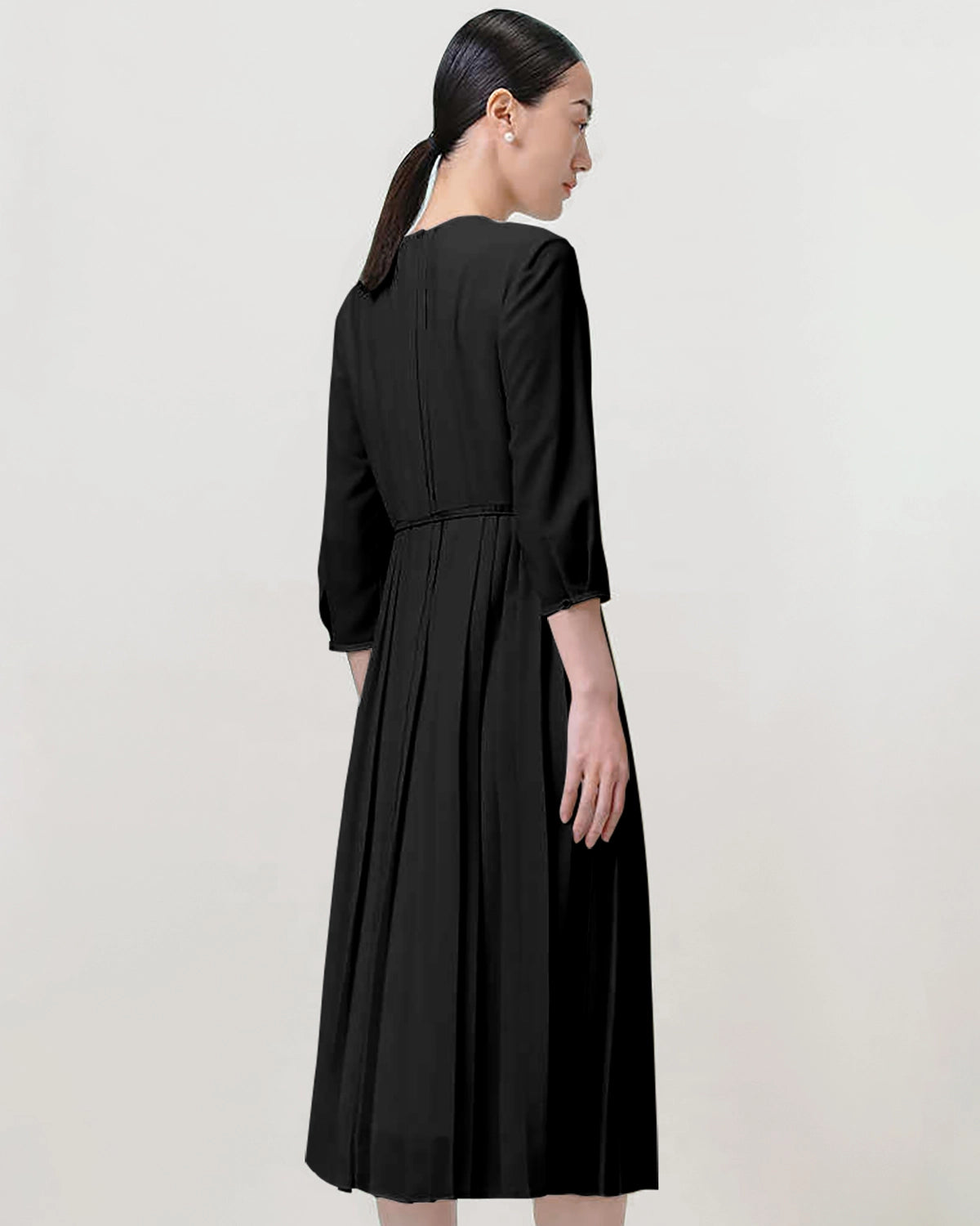 Pleated 3/4 Sleeve Silk Dress Black