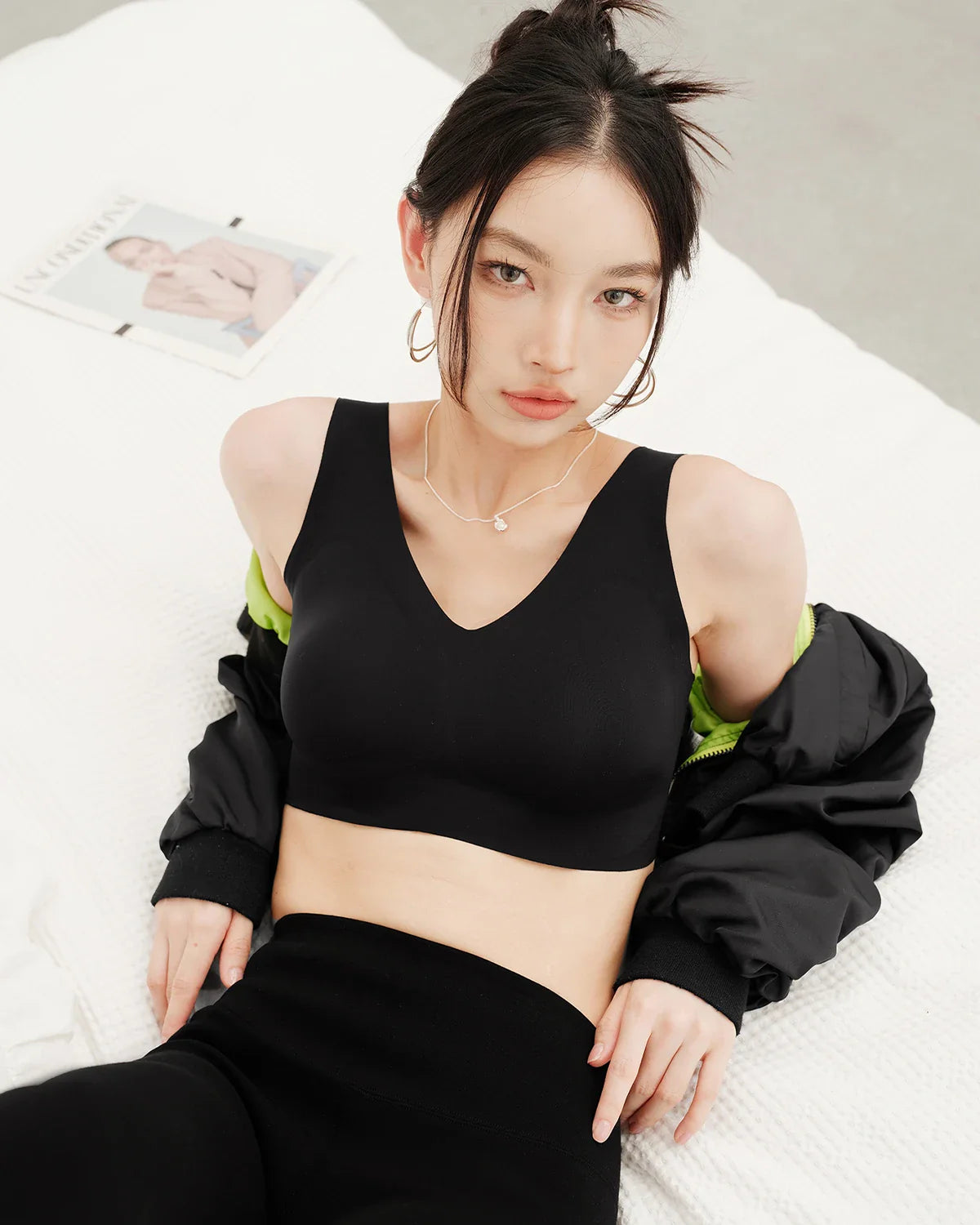 Seamless Wide-Strap Silk Bra Black