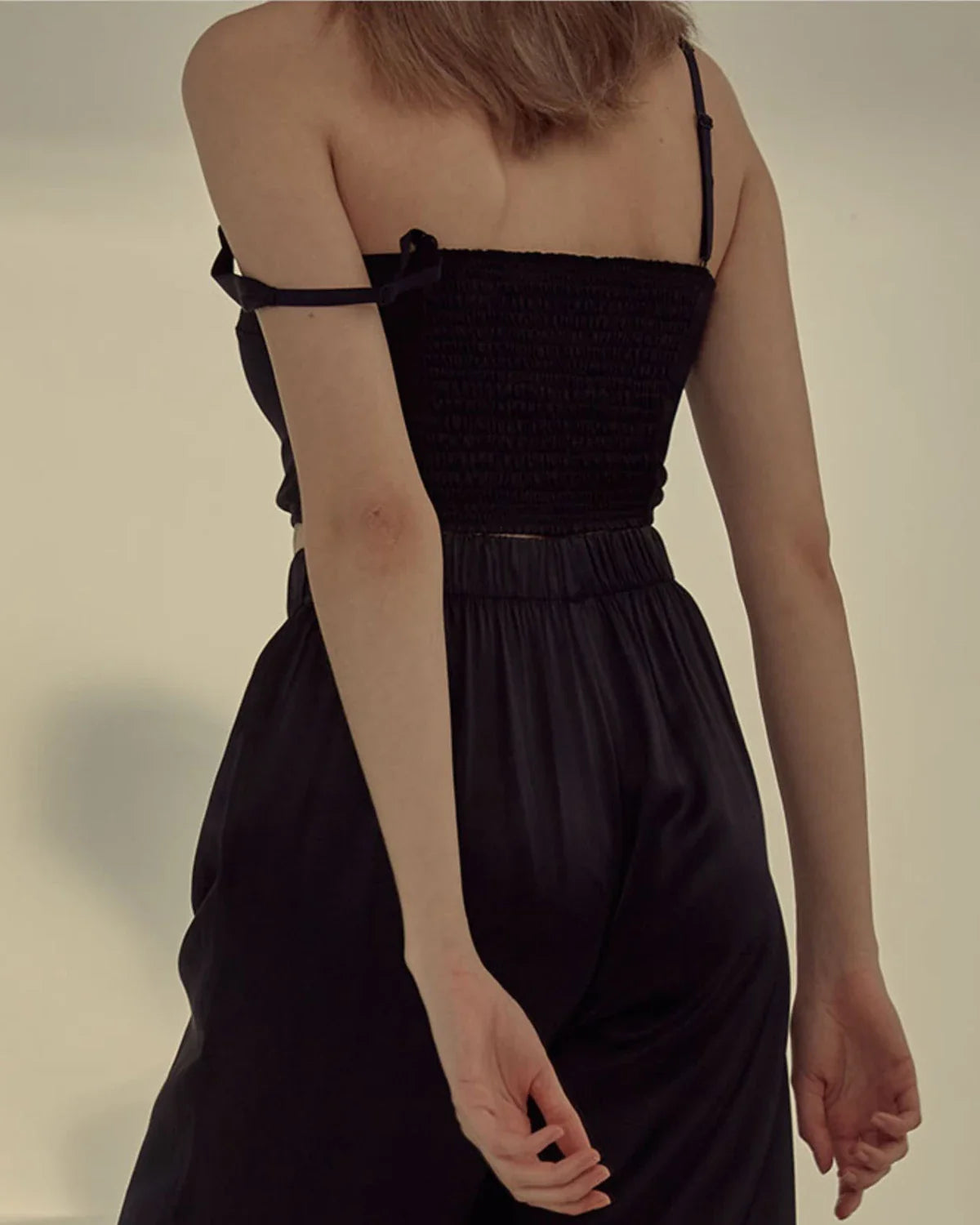 Silk Crop Tank Top Black