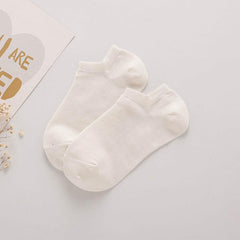 Skin-friendly Women's Silk Boat Socks White