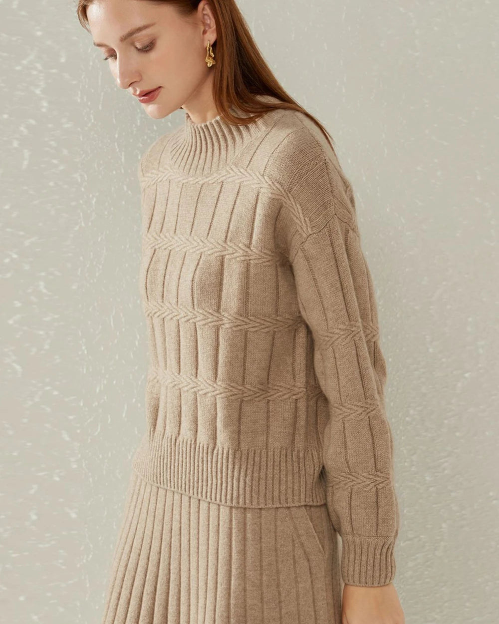 Textured Mock Neck Cashmere Sweater Dark Camel