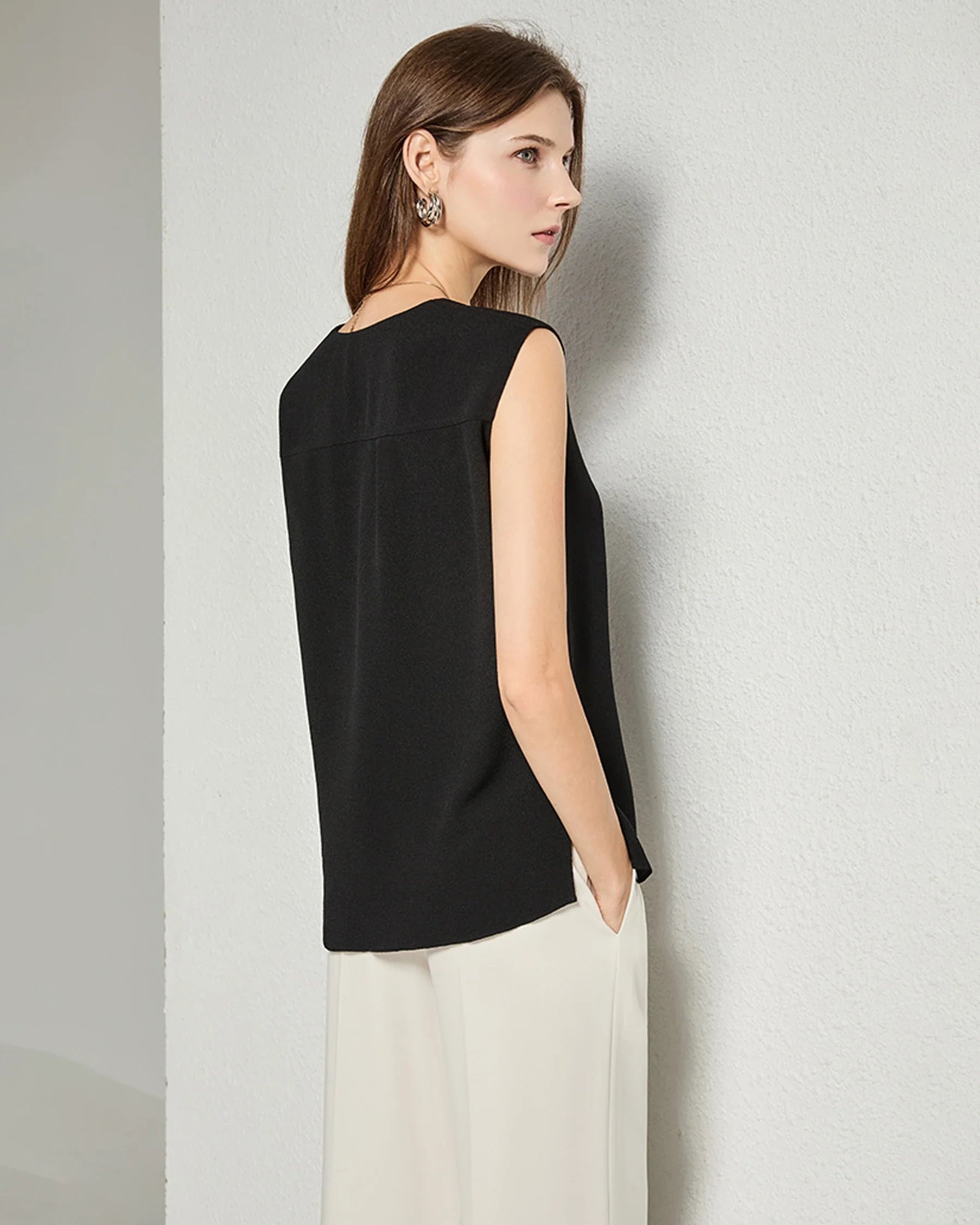 V-neck Sleeveless Top Silk Shirt Black