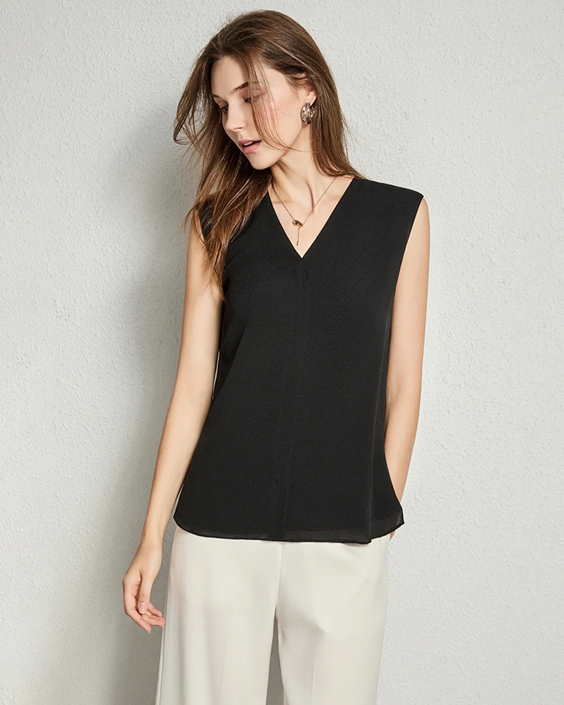 V-neck Sleeveless Top Silk Shirt Black