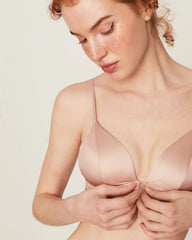 Silk Front Closure Wireless Bra and Panty Set