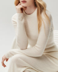 100% Cashmere Fitted Crewneck Knit Top