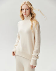 100% Cashmere Relaxed Turtleneck Sweater