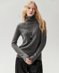 100% Cashmere Rolled-Edge Relaxed Turtleneck Sweater