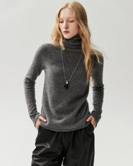 100% Cashmere Rolled-Edge Relaxed Turtleneck Sweater