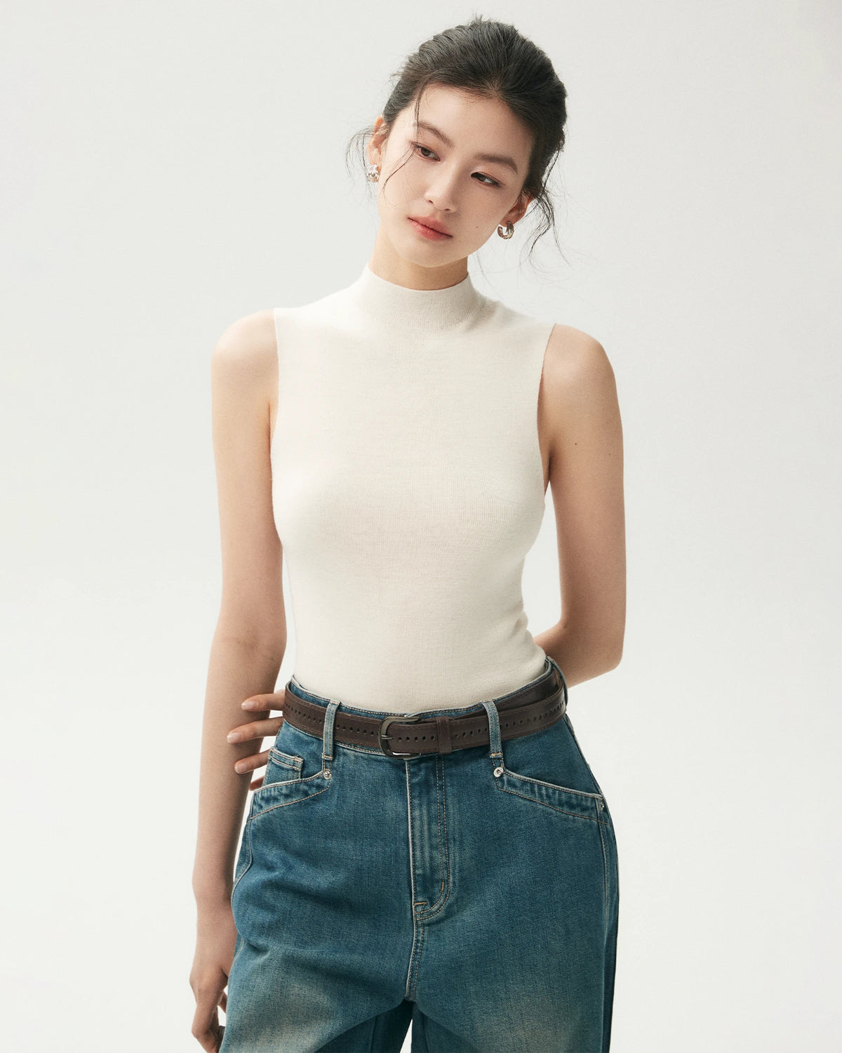 100% Merino Wool Sleeveless Mock Neck Top