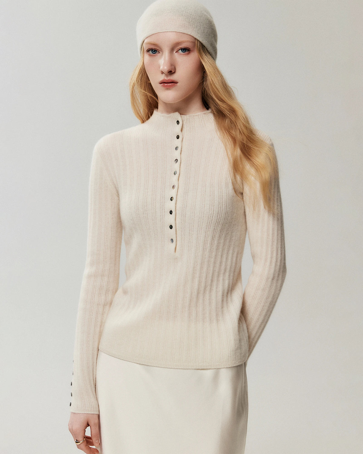 100% Pure Cashmere Button-Cuff Fitted Knit Top
