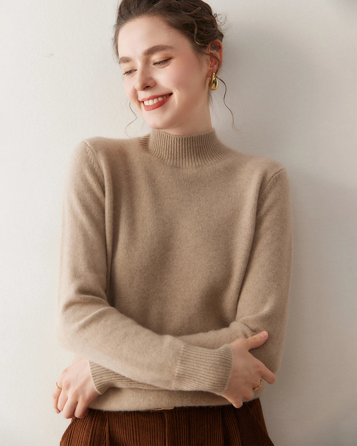 Cozy Women’s Cashmere Pullover Sweater