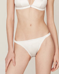 Silk Front Closure Wireless Bra and Panty Set