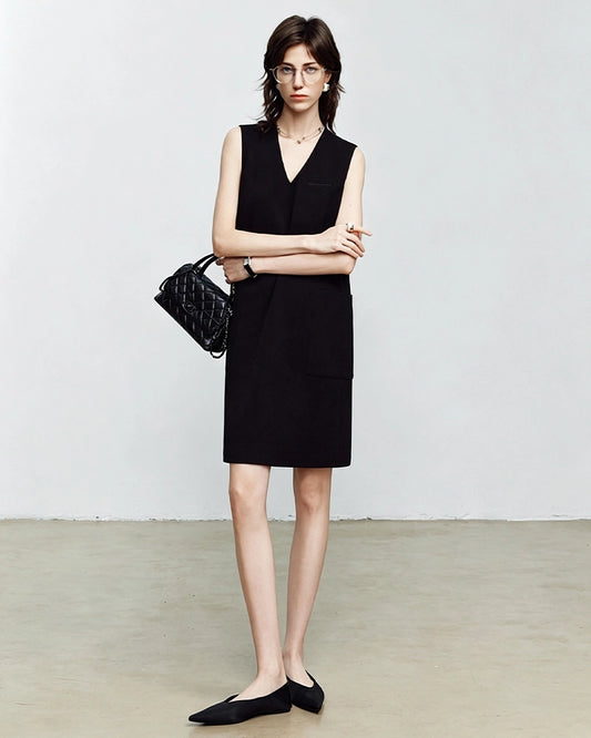 Triacetate V Neck Sleeveless Dress with Silk Lining